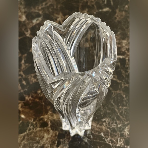 Lenox Style Crystal 7" Bud Vase - Picture 6 of 6